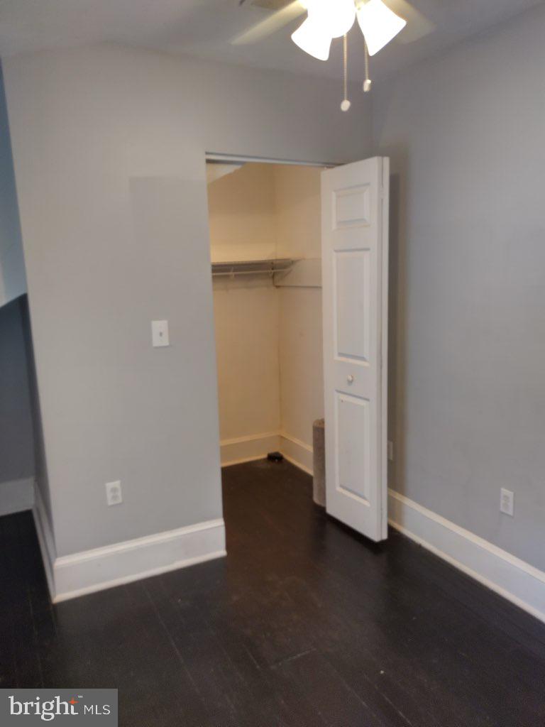 LARCHMONT - Residential