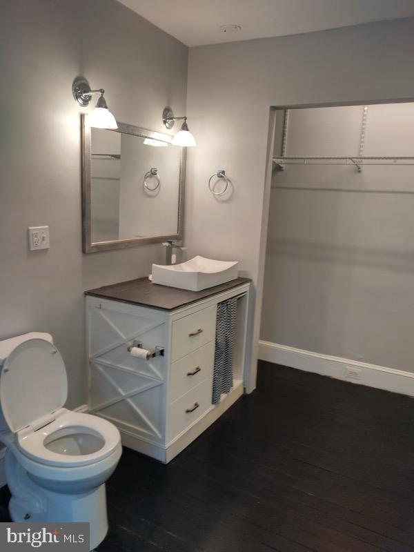 LARCHMONT - Residential