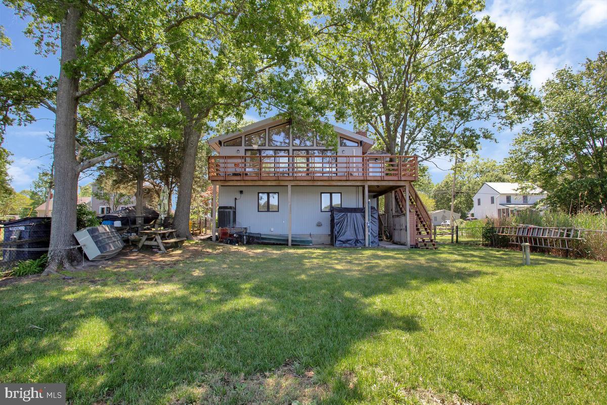 DEALE BEACH - Residential