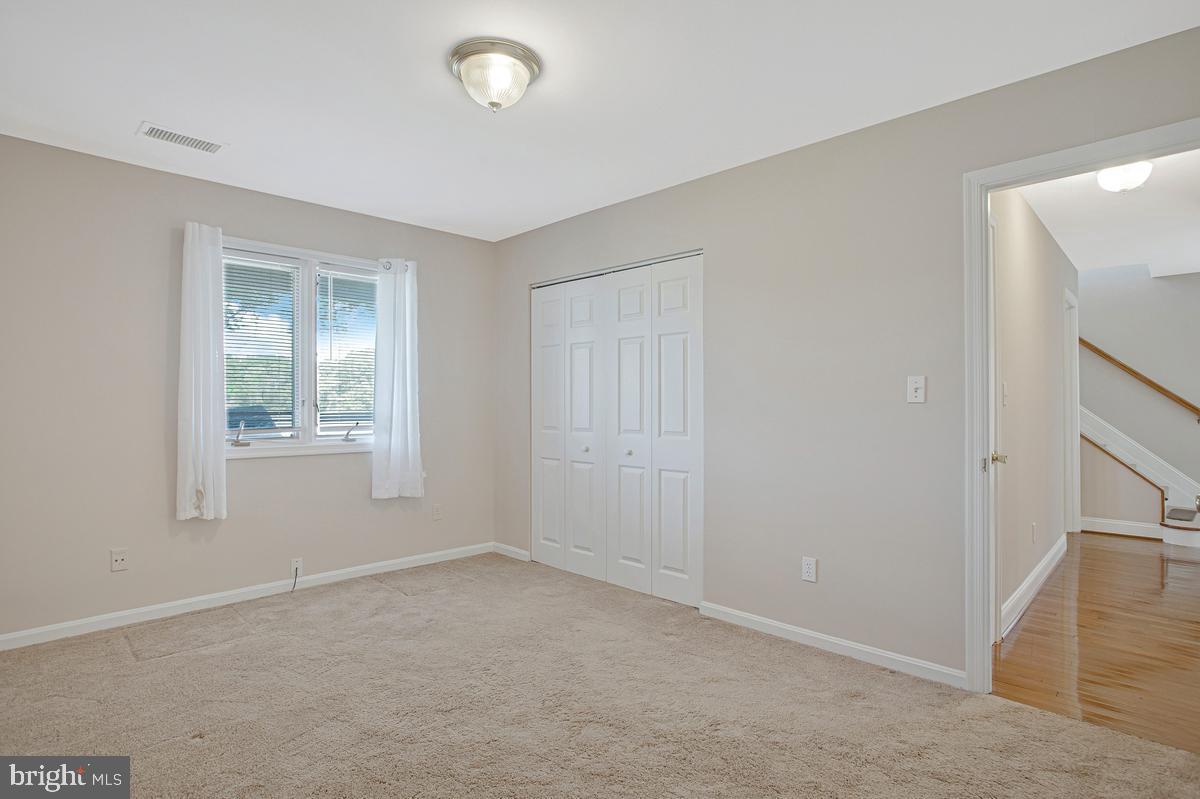 DEALE BEACH - Residential
