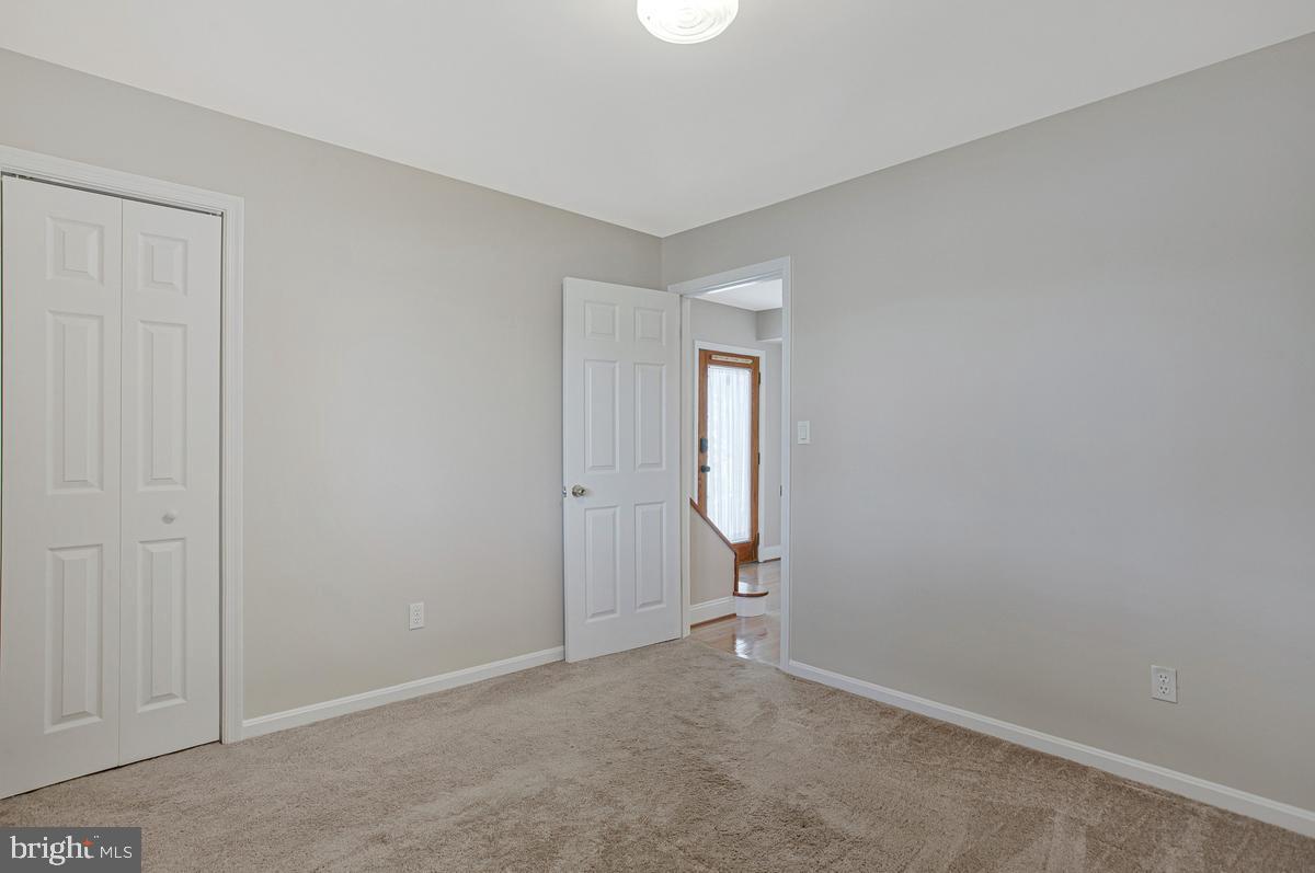 DEALE BEACH - Residential