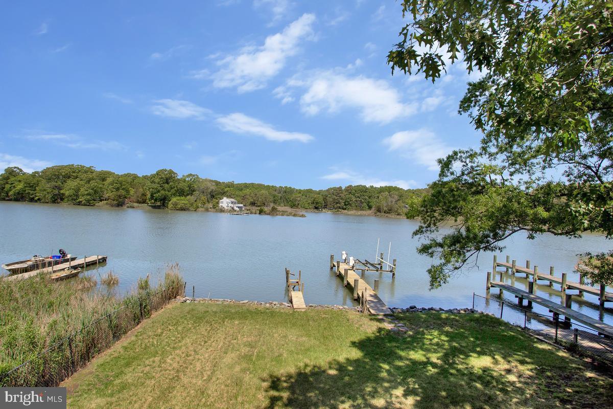 DEALE BEACH - Residential