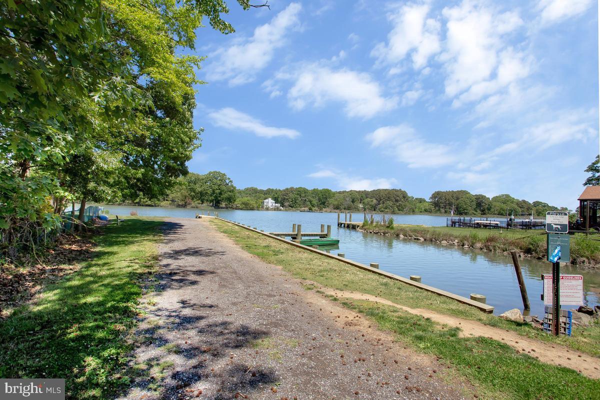 DEALE BEACH - Residential