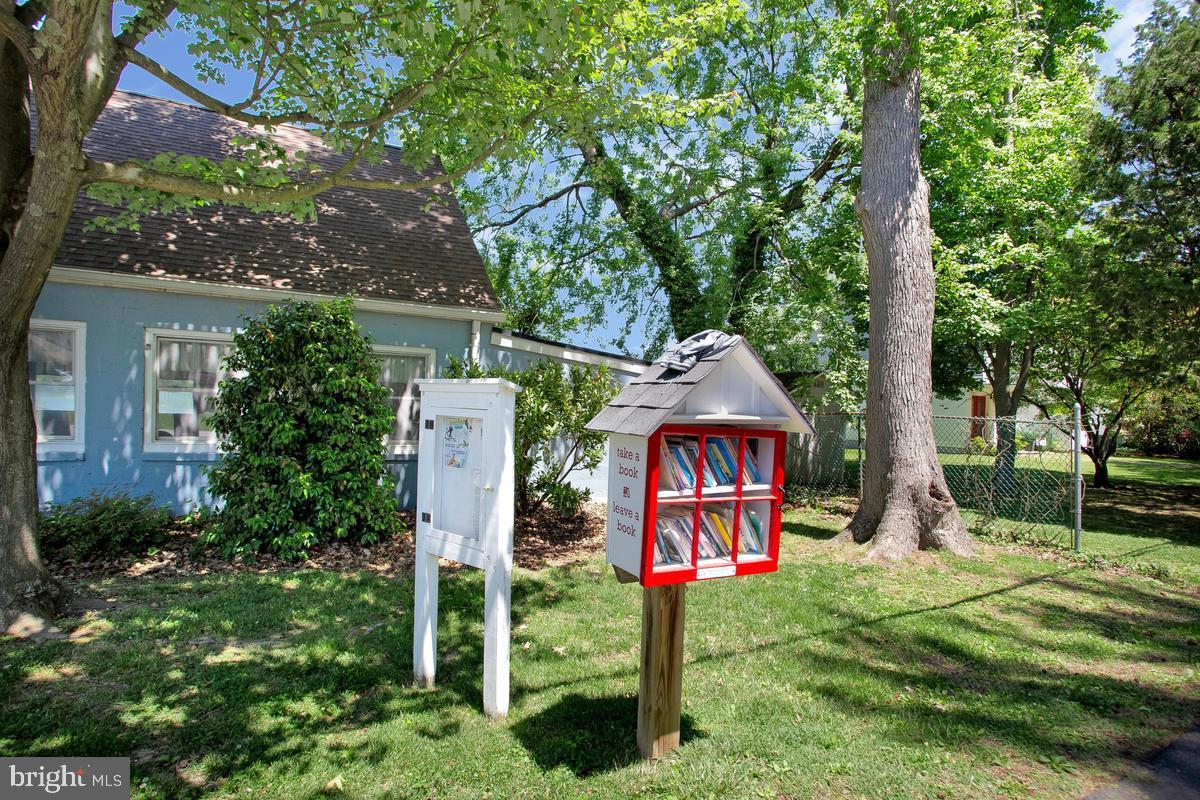 DEALE BEACH - Residential