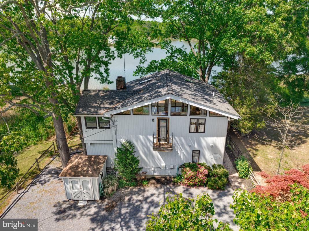 DEALE BEACH - Residential