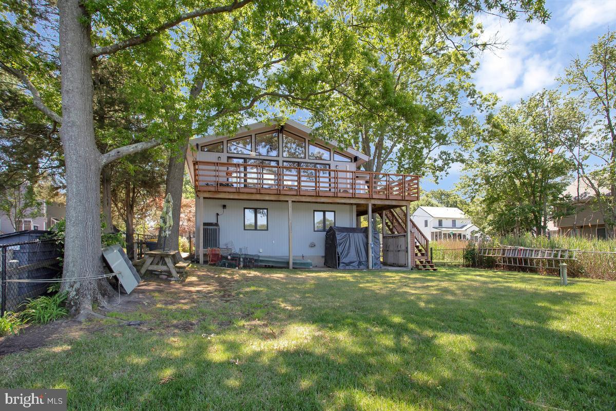 DEALE BEACH - Residential
