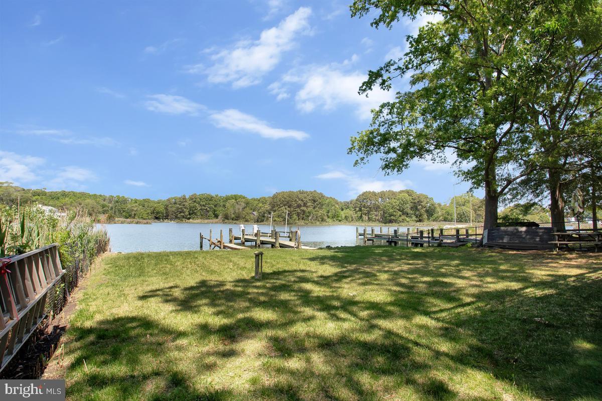 DEALE BEACH - Residential