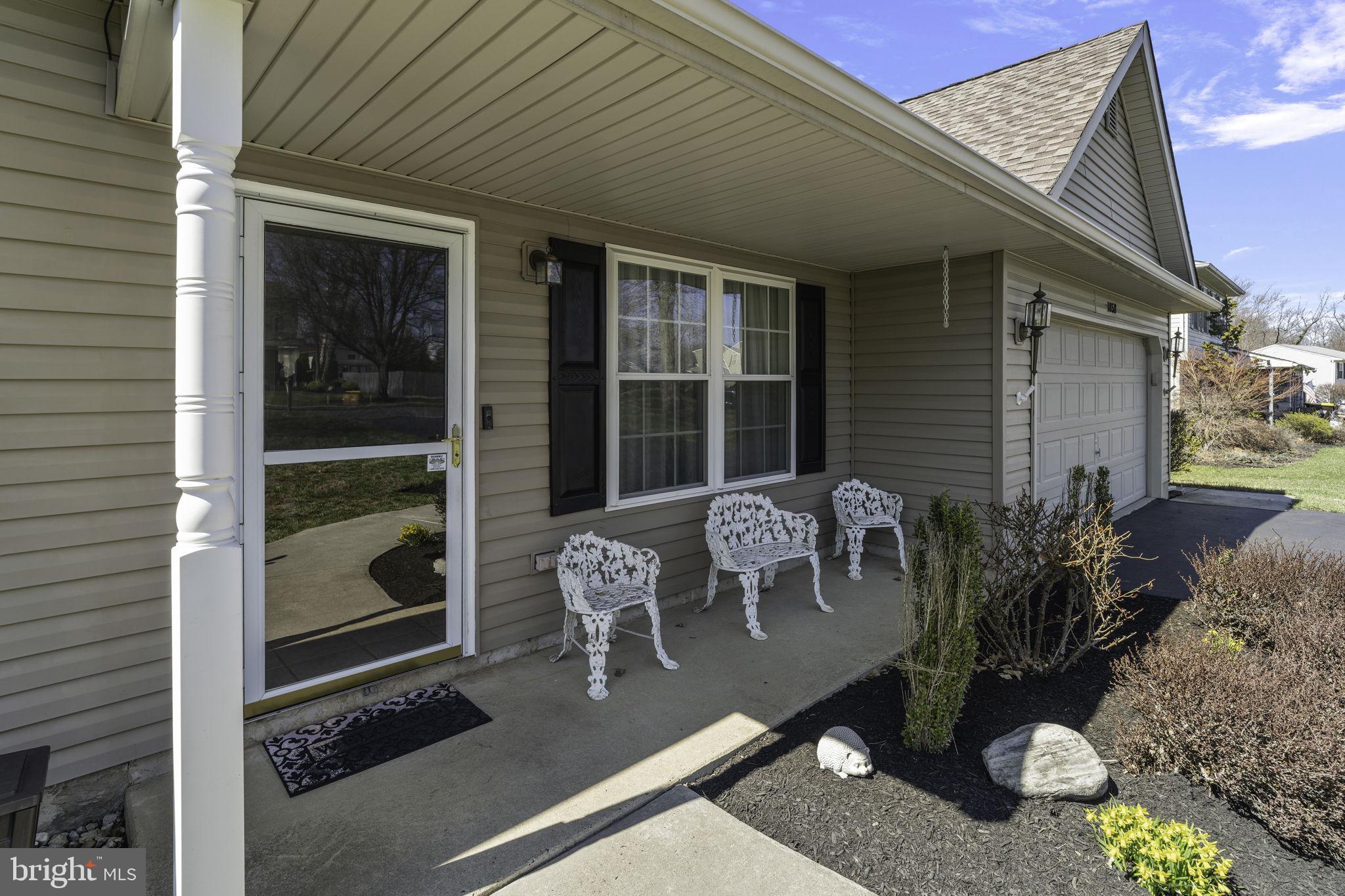 1858 SUNRISE WAY
