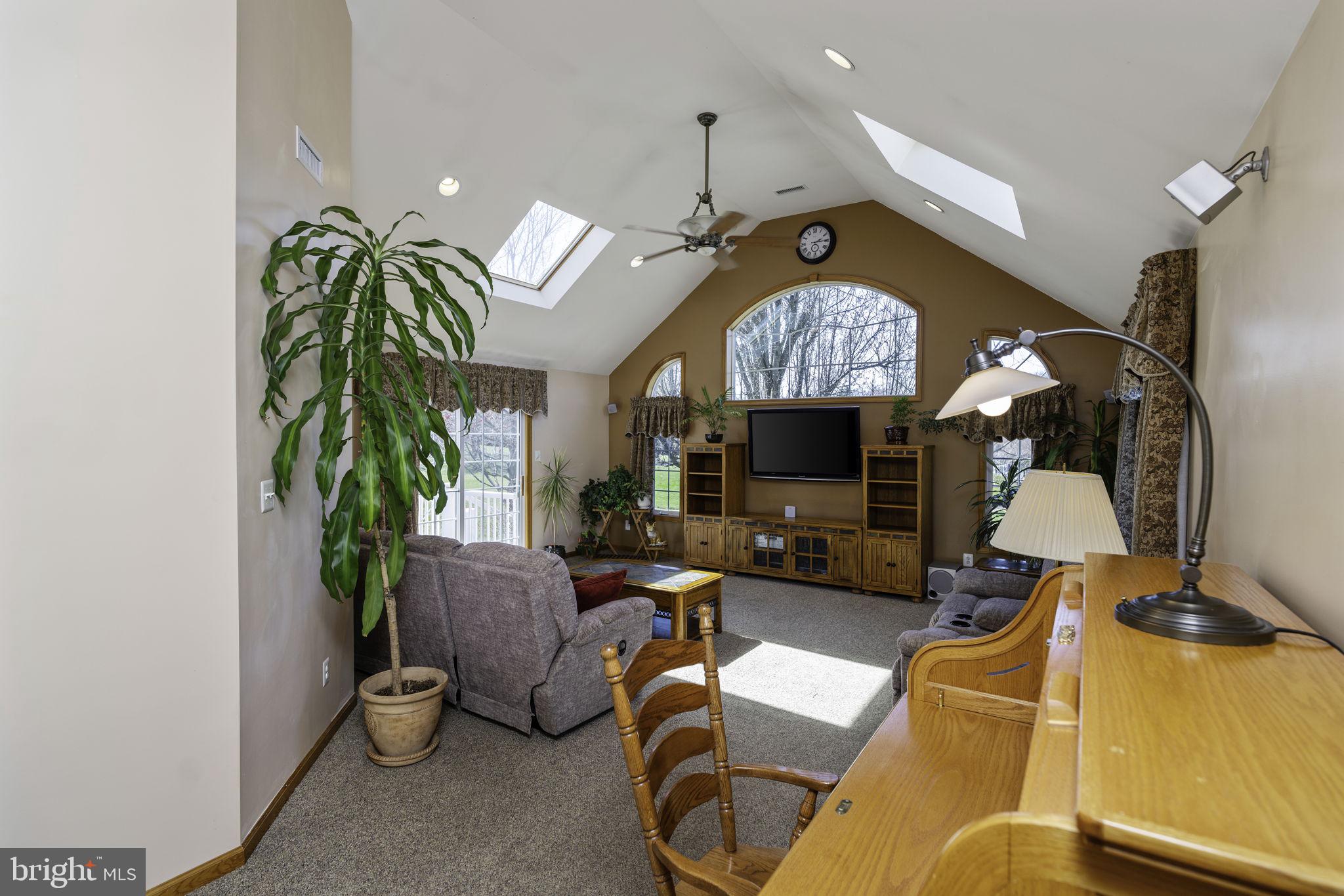 ORCHARD VALLEY FAR - Residential