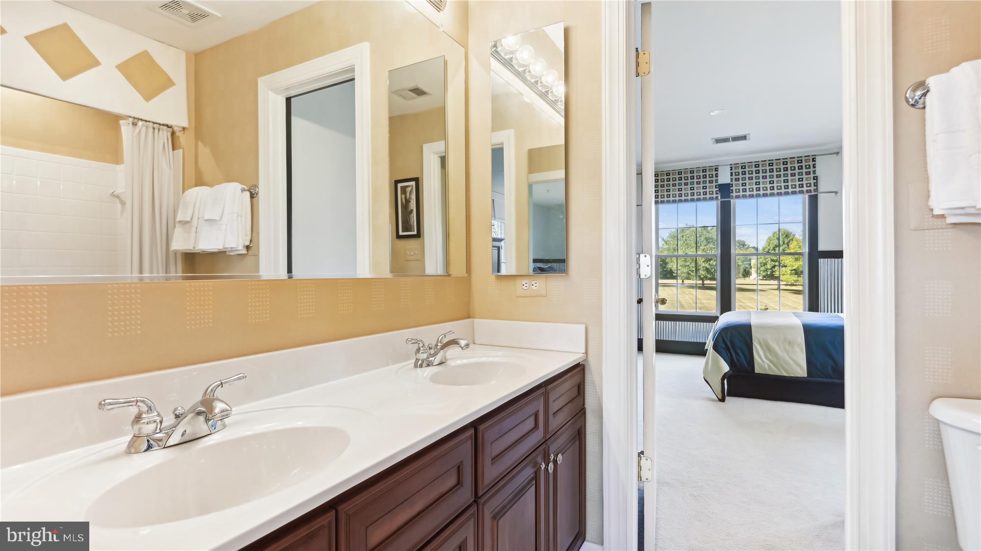 GREENHILLS FARM - Residential