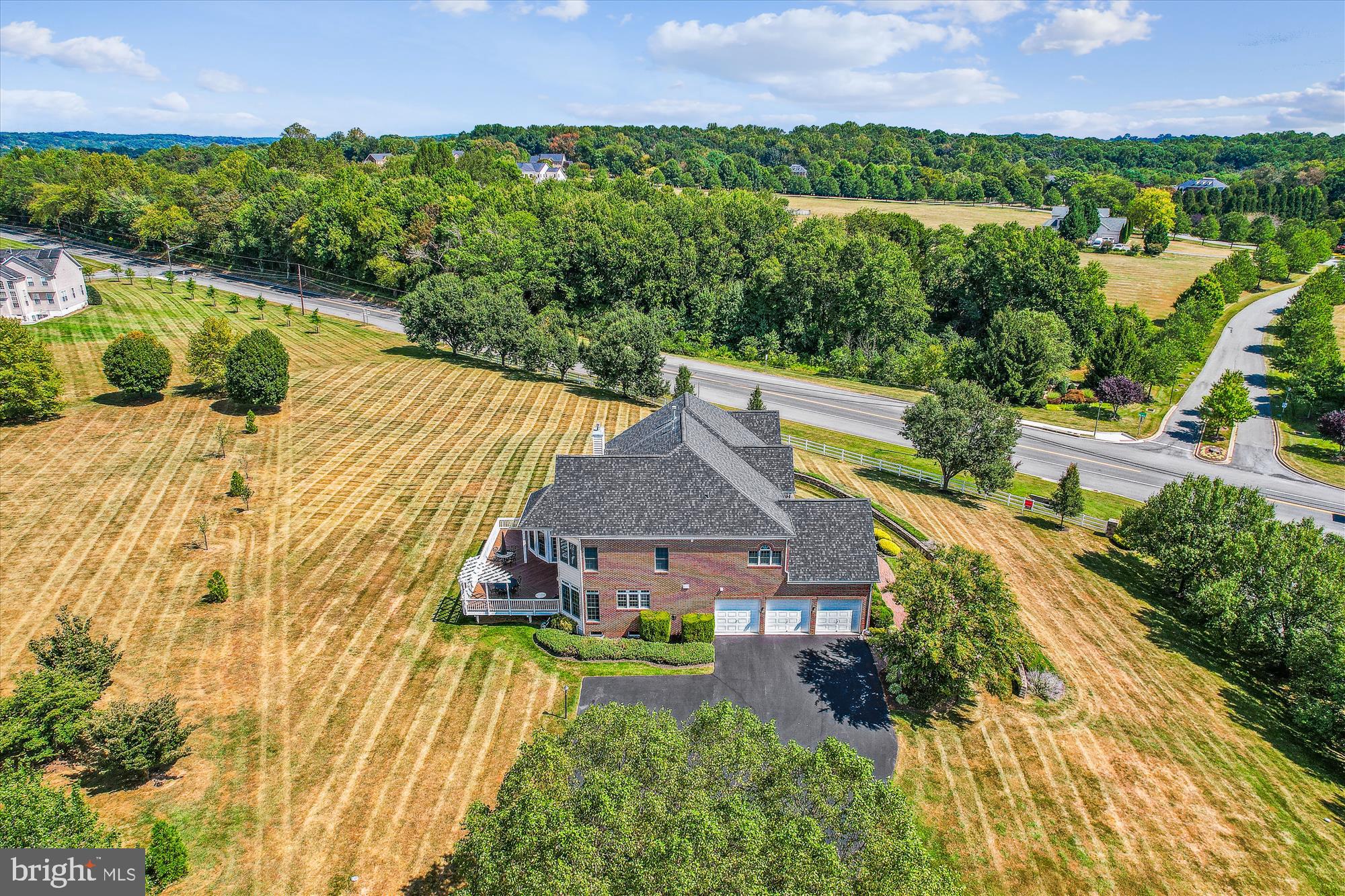 GREENHILLS FARM - Residential