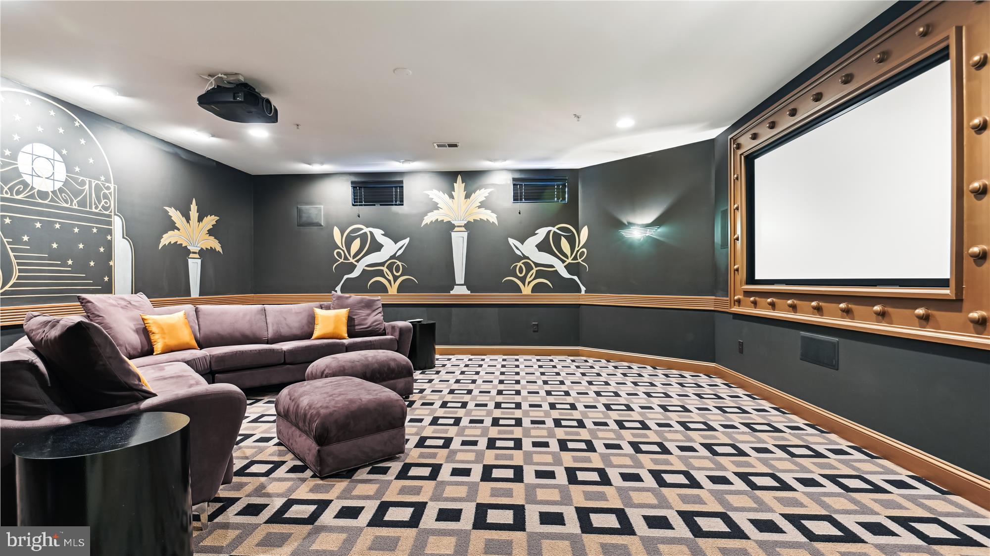 GREENHILLS FARM - Residential