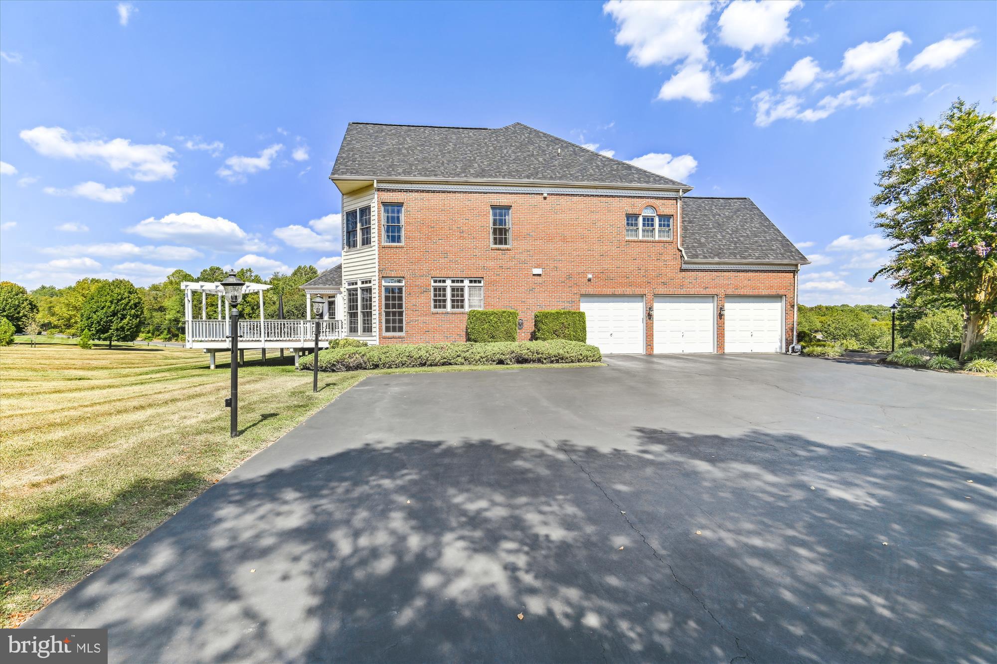 GREENHILLS FARM - Residential