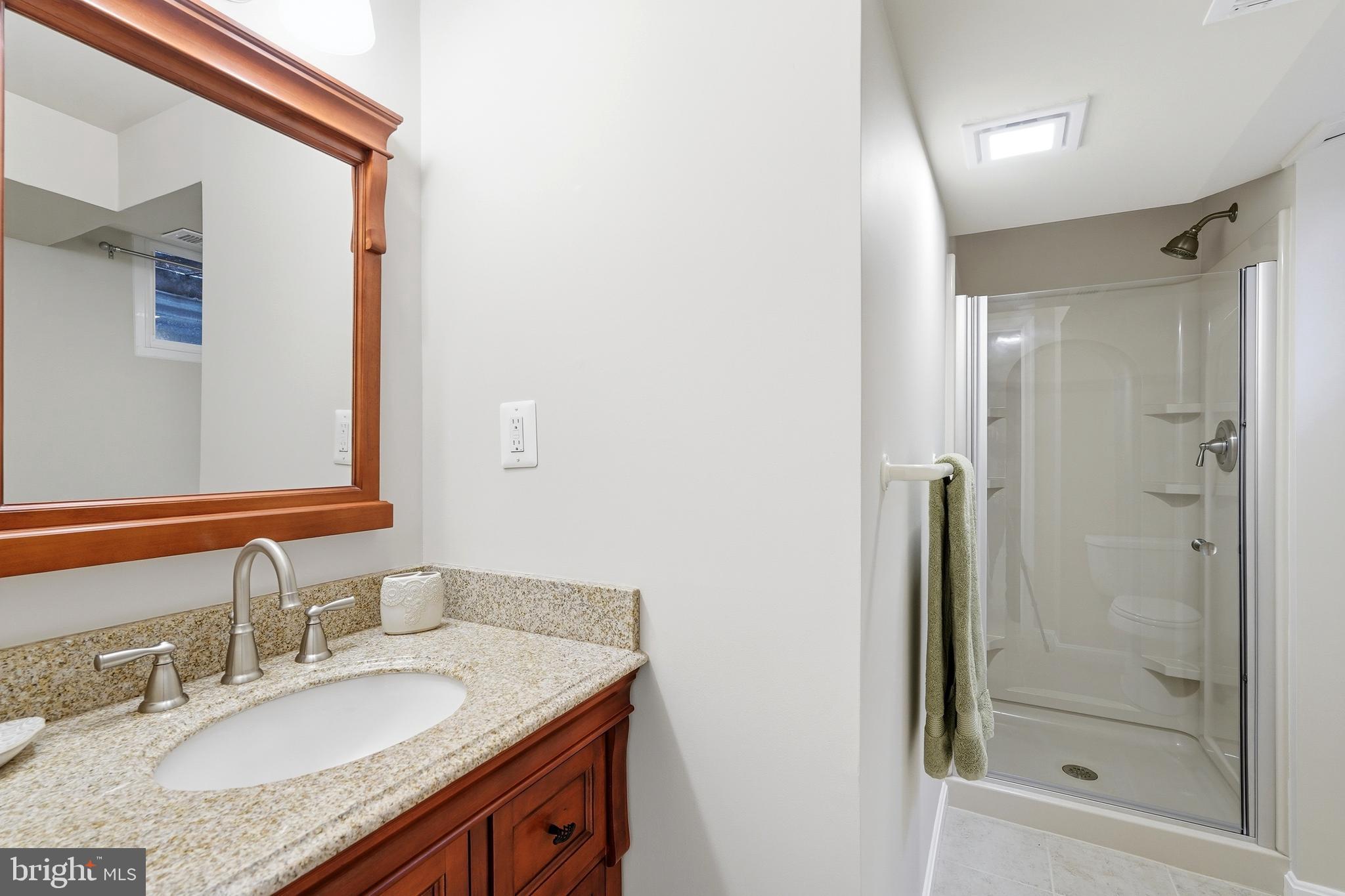 LAKEWOOD HILLS - Residential