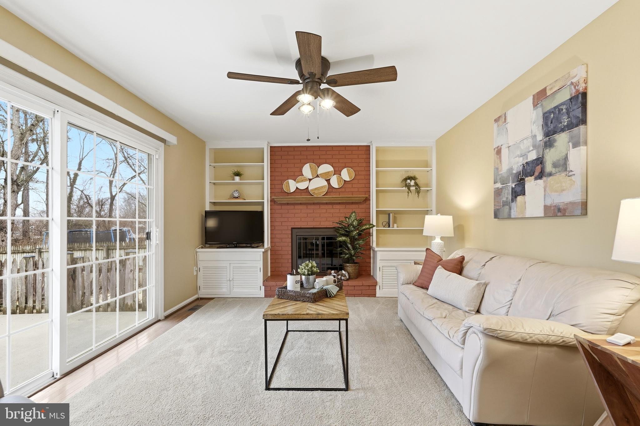 LAKEWOOD HILLS - Residential