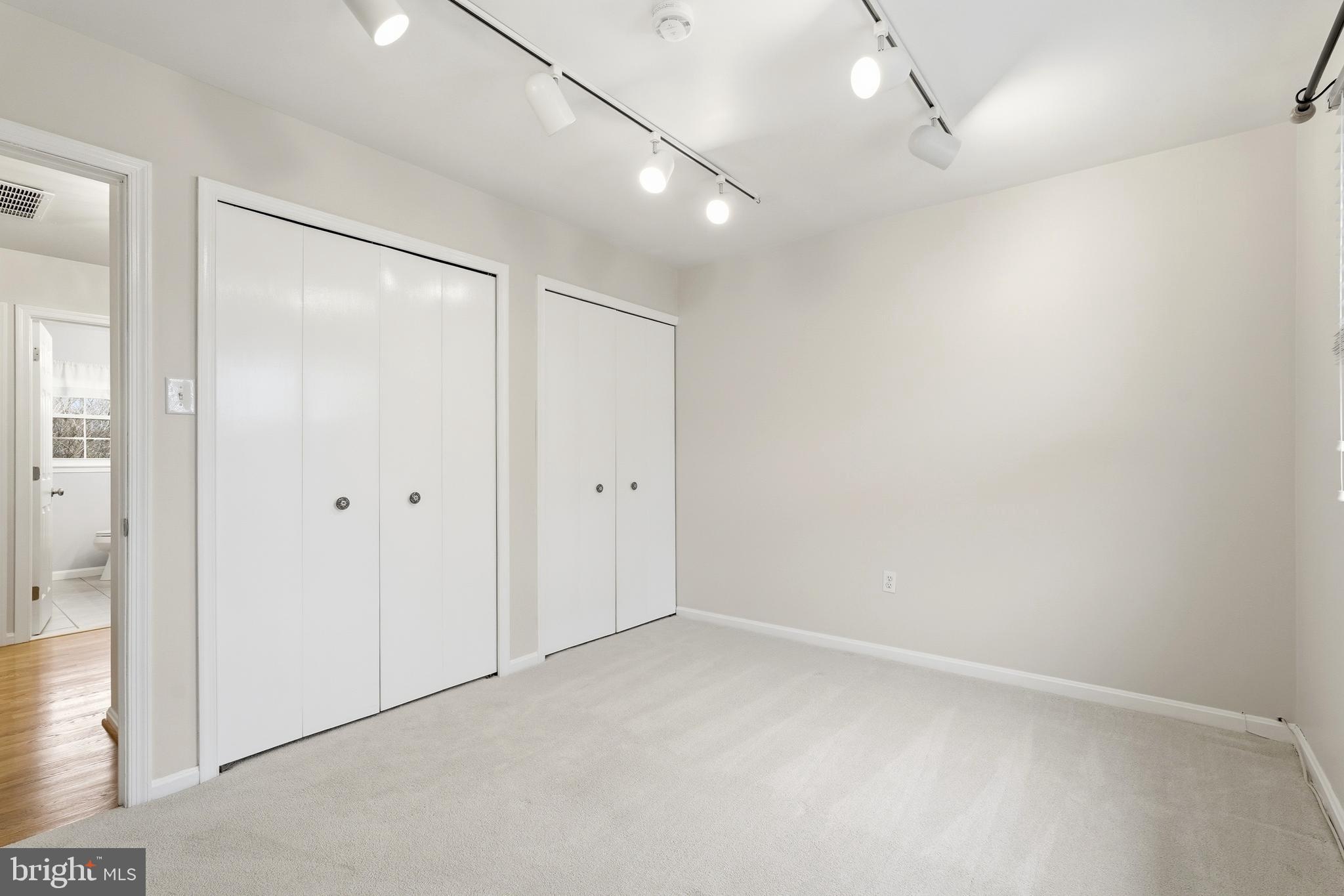 LAKEWOOD HILLS - Residential