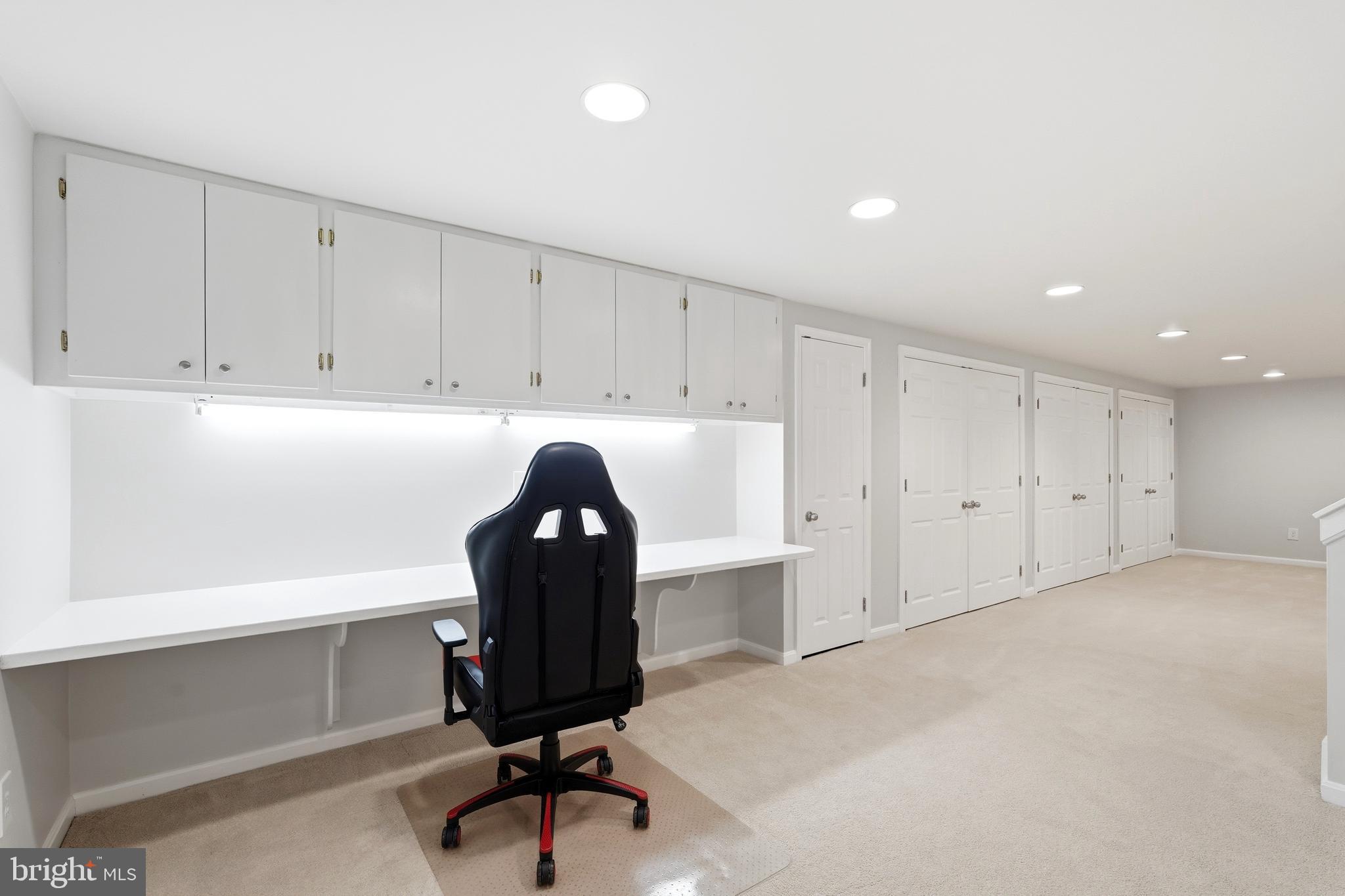 LAKEWOOD HILLS - Residential