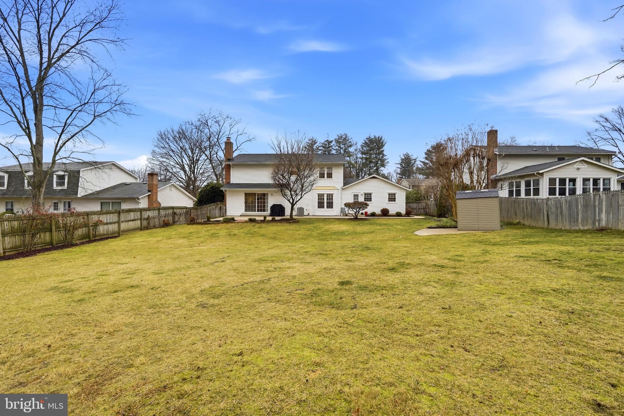 LAKEWOOD HILLS - Residential