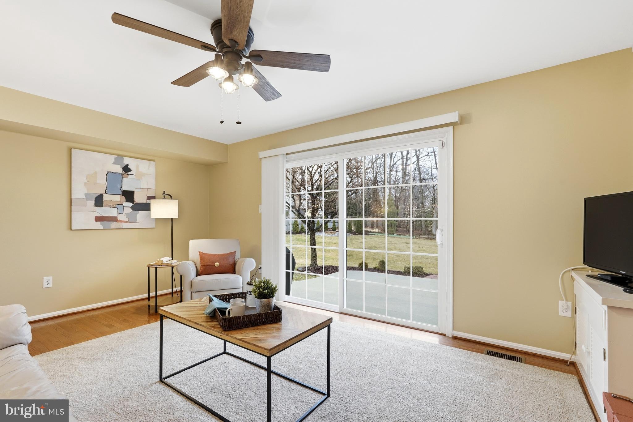 LAKEWOOD HILLS - Residential