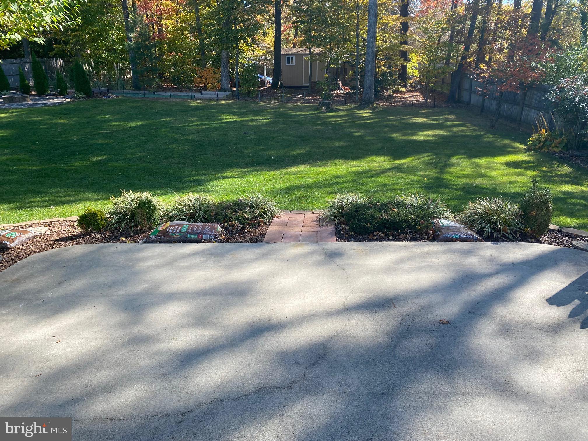 7121 RED HORSE TAVERN LANE