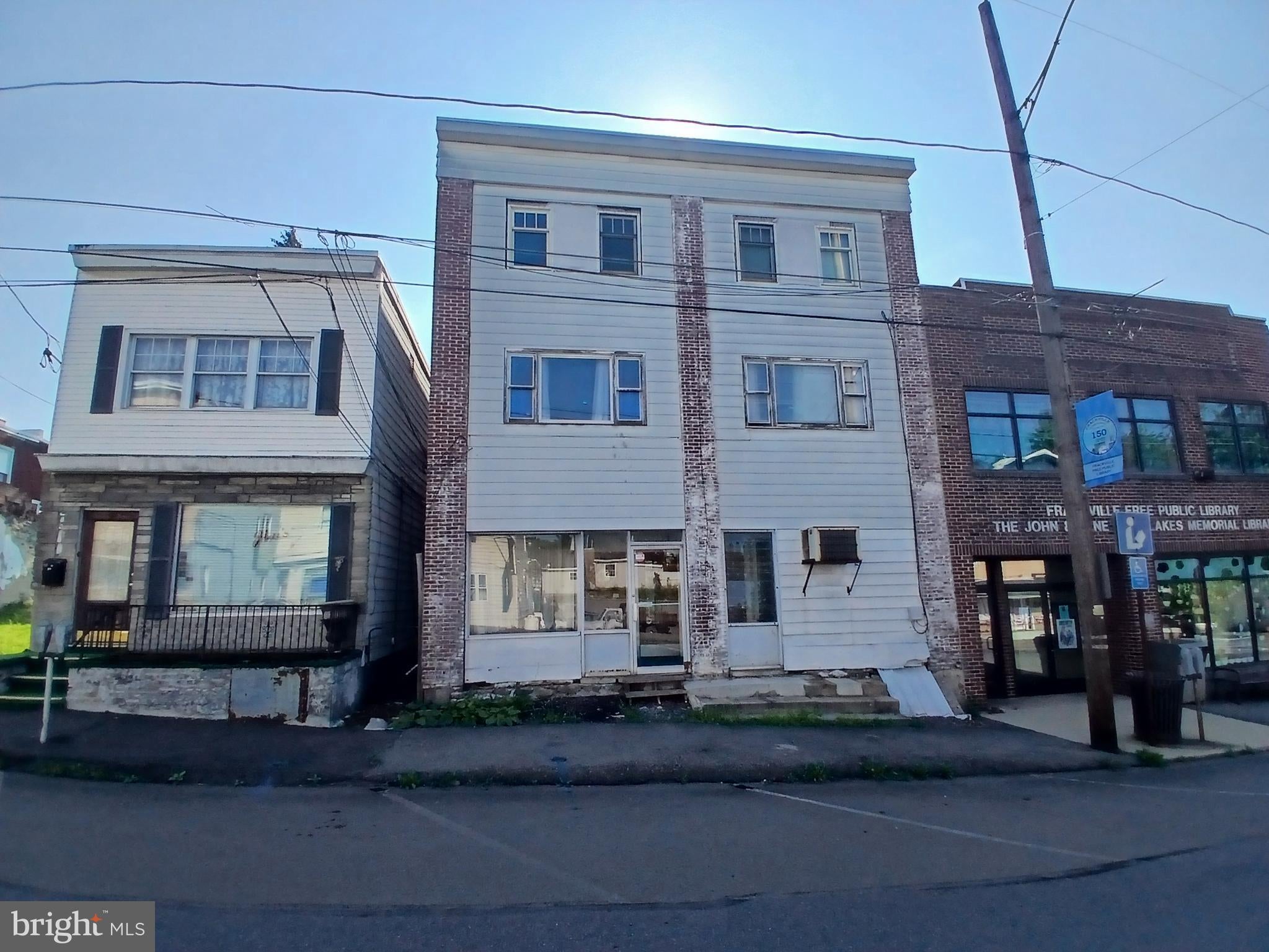 54 N LEHIGH AVENUE