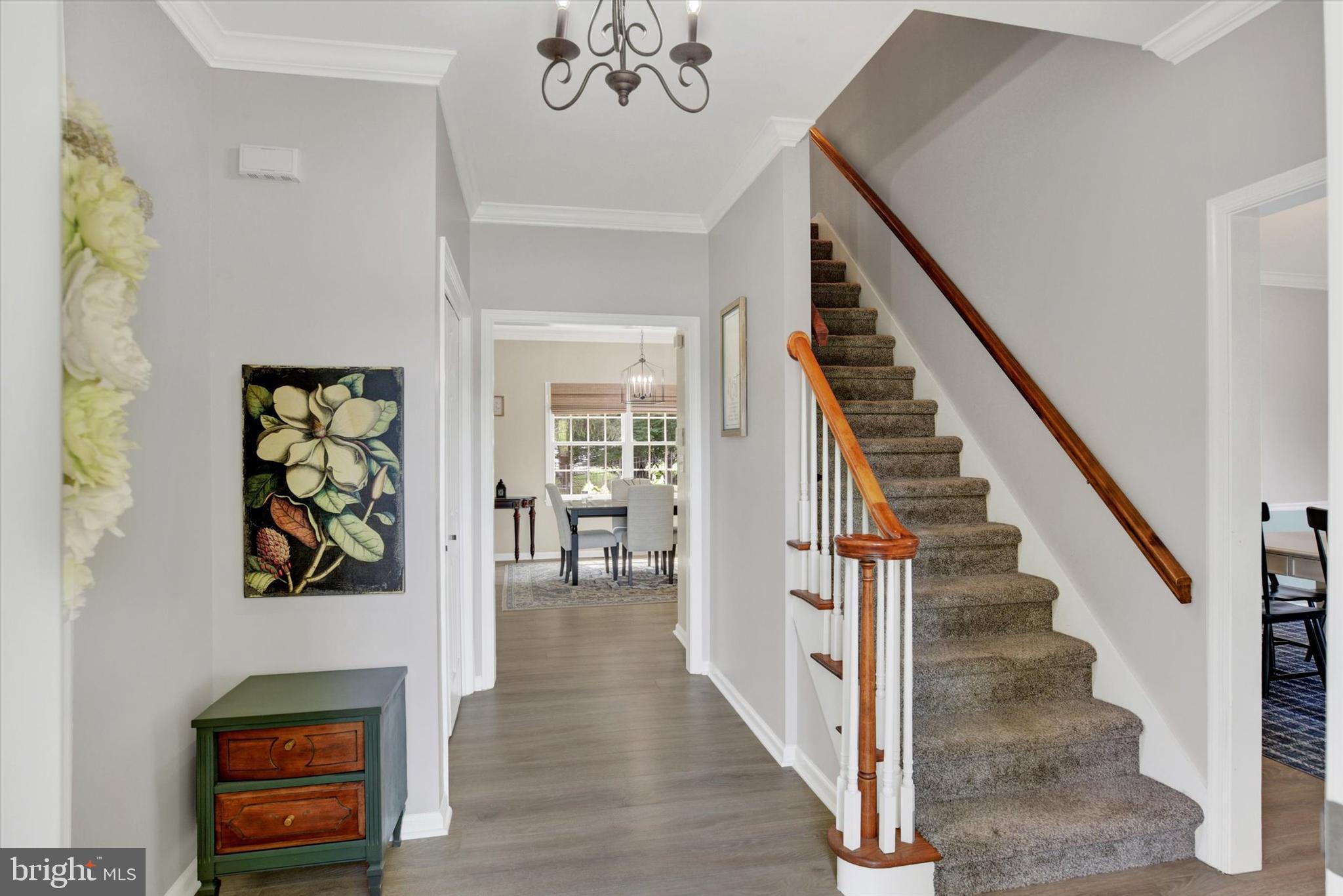 2418 HIGHLAND CIRCLE