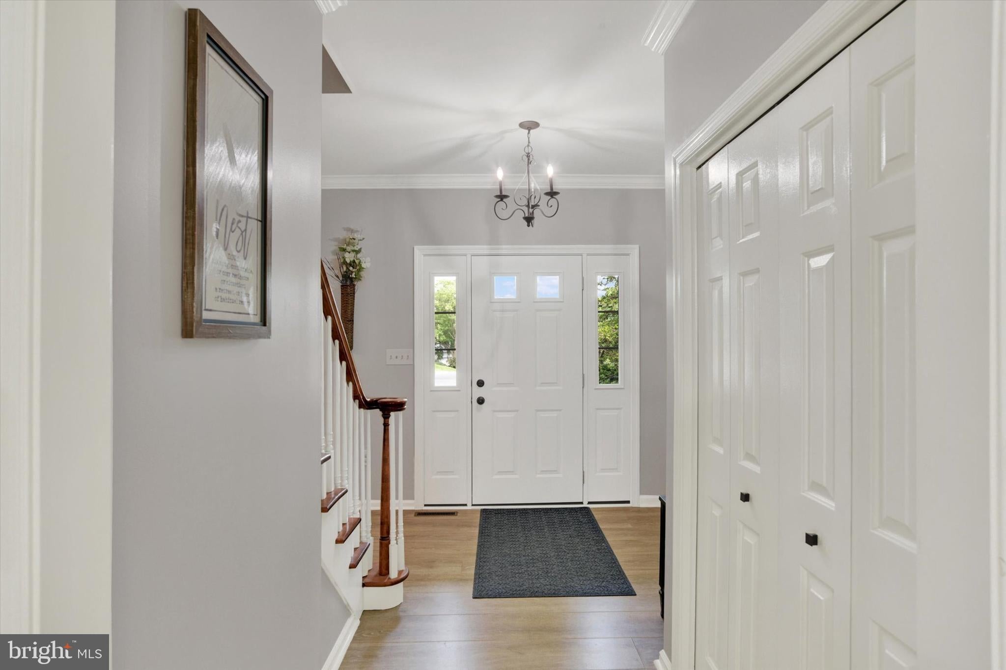 2418 HIGHLAND CIRCLE