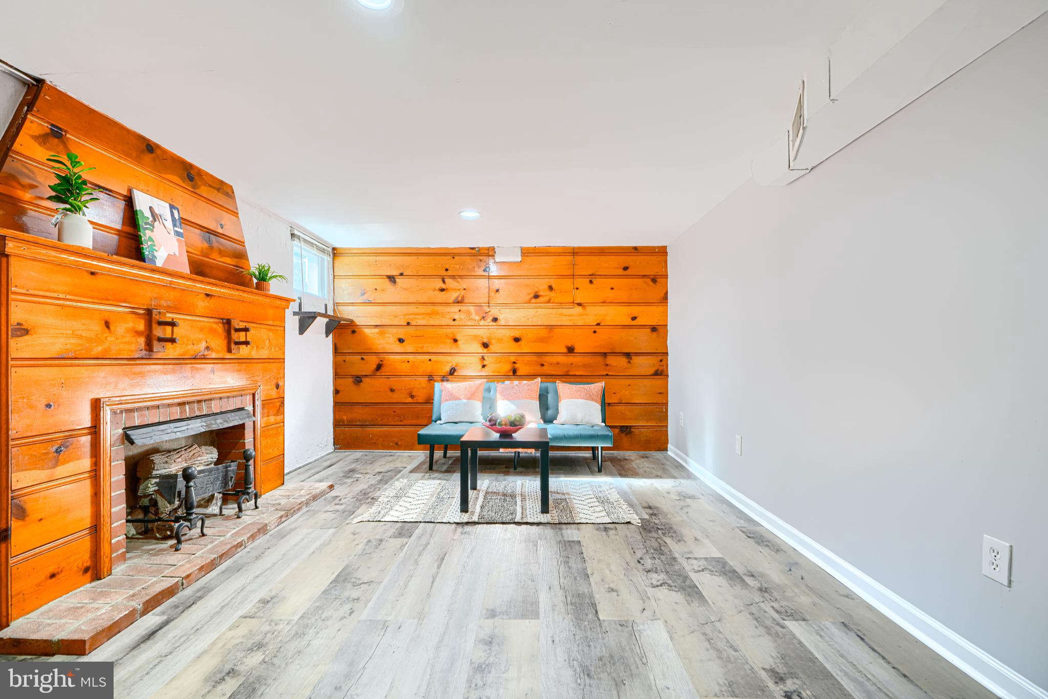 MORAVIA PARK - Residential