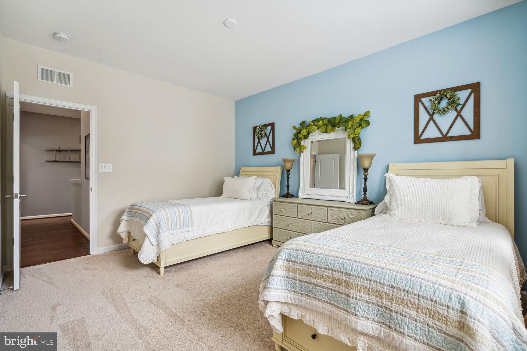 EMBREY MILL - Residential