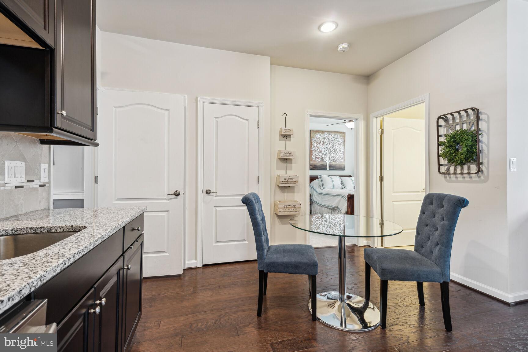 EMBREY MILL - Residential