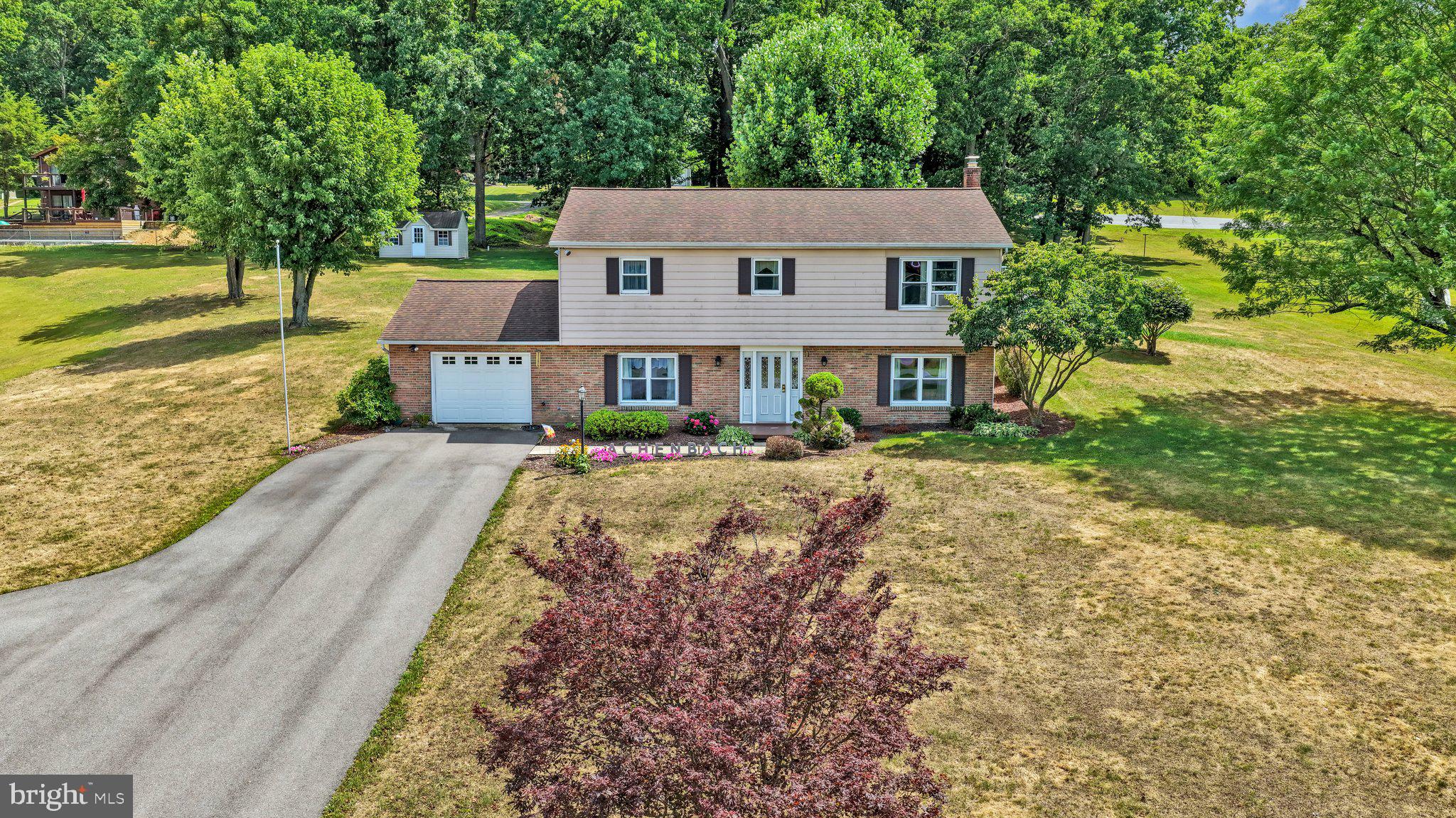 17 TERRACE HILL ROAD