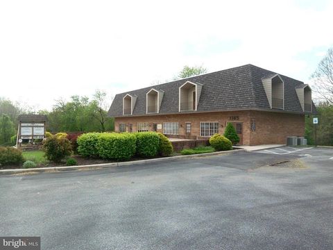 Photo of 1185 Mt Aetna Road #200, HAGERSTOWN, MD 21740 (MLS # MDWA2033404)
