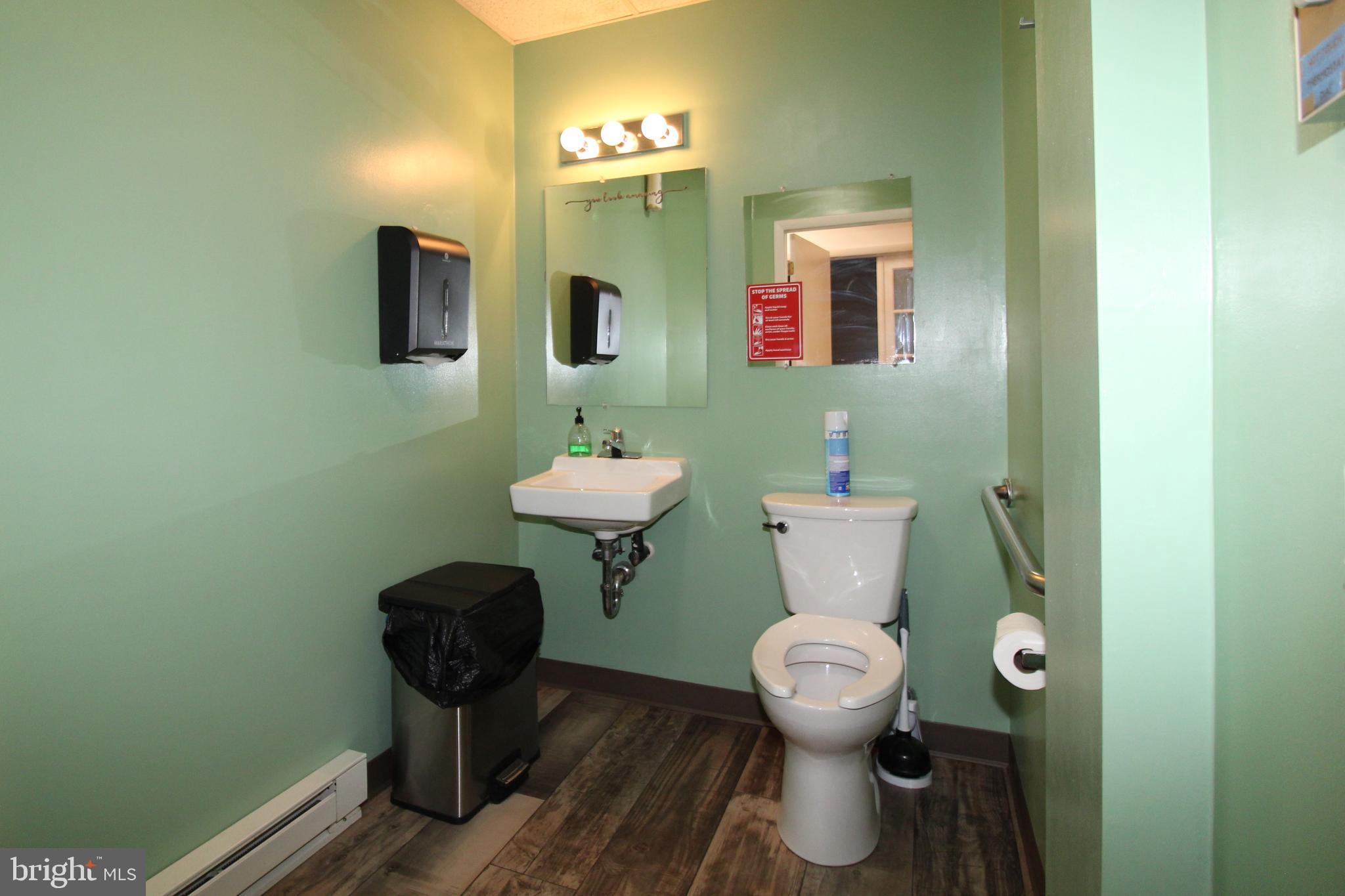 HAGERSTOWN - Commercial Lease