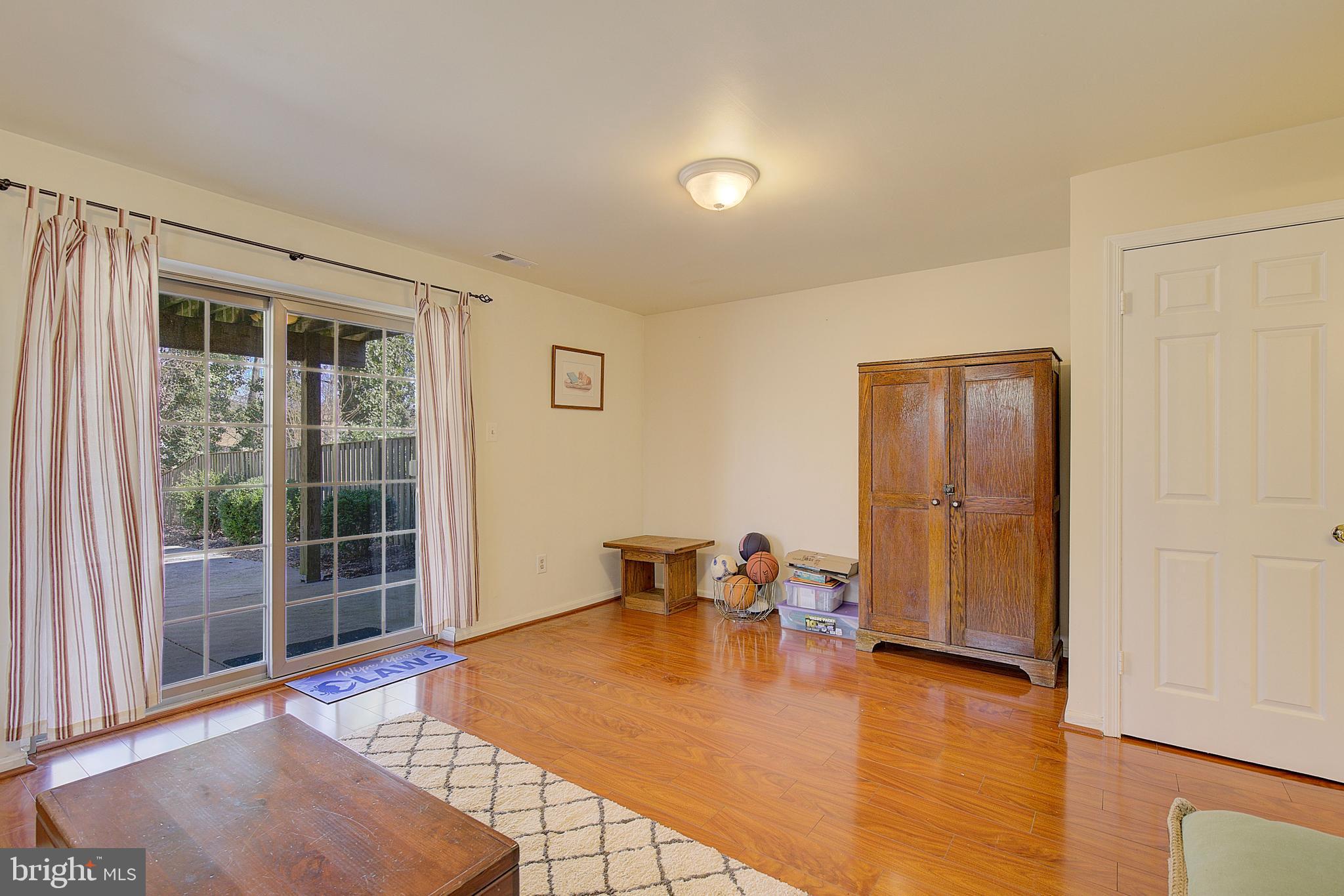 MARINERS POINT - Residential