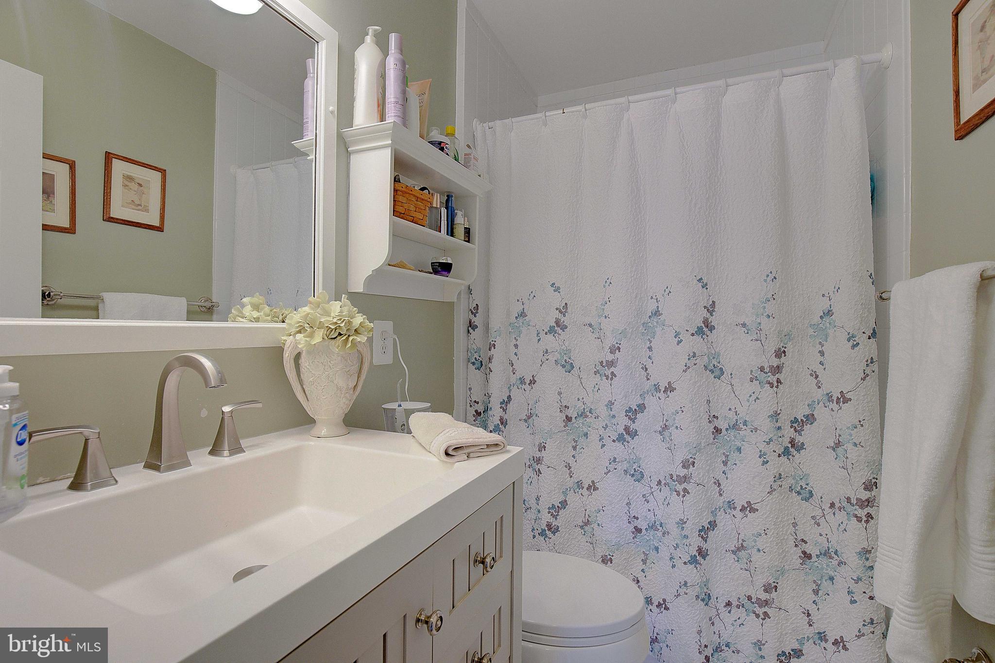 MARINERS POINT - Residential