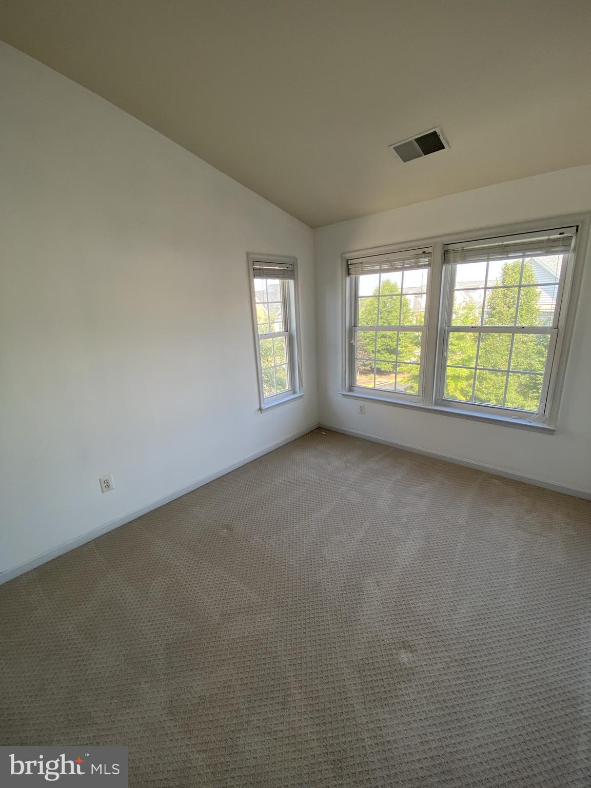 GUNSTON HILL - Residential