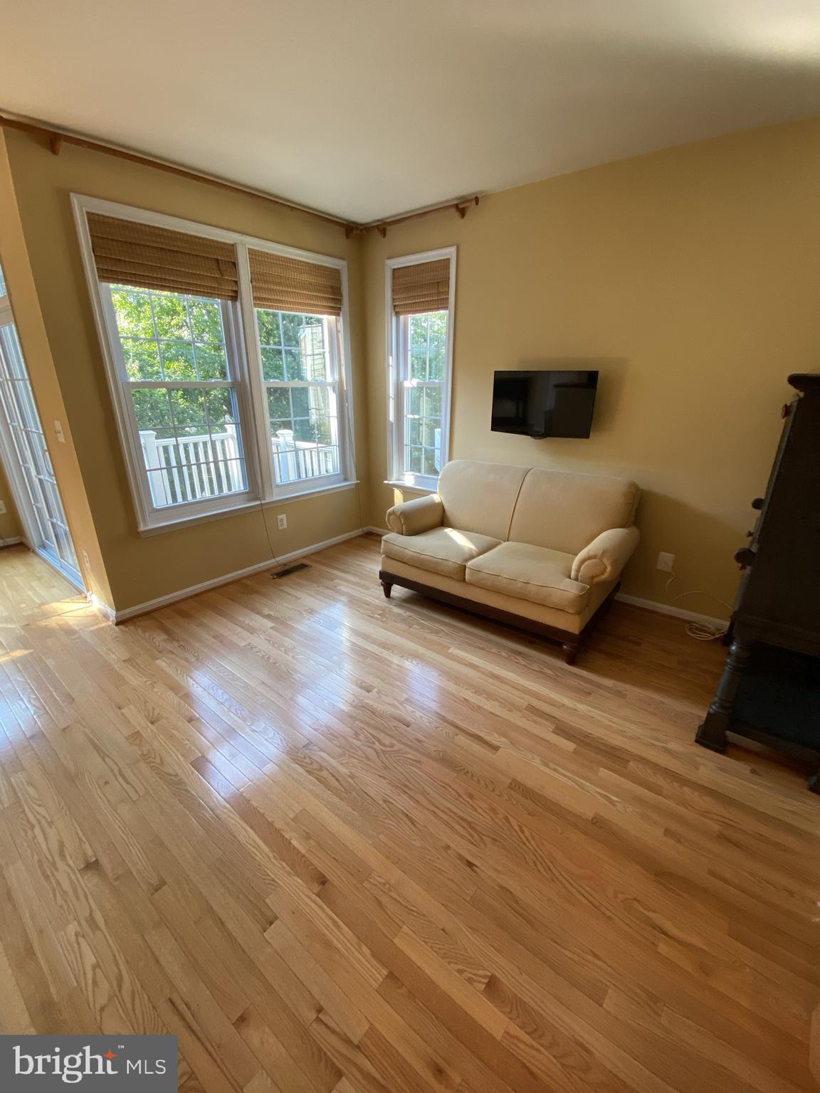 GUNSTON HILL - Residential