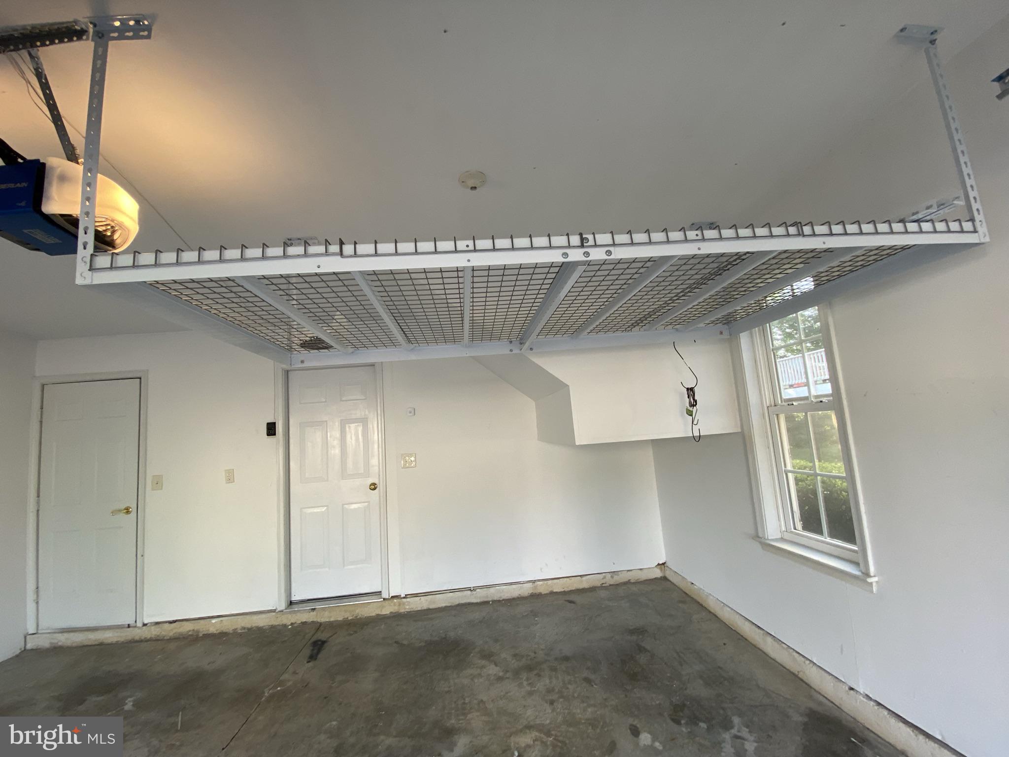 GUNSTON HILL - Residential