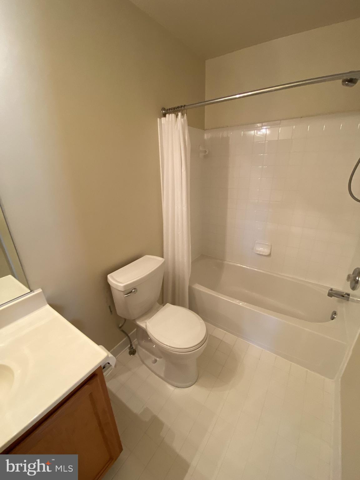 GUNSTON HILL - Residential