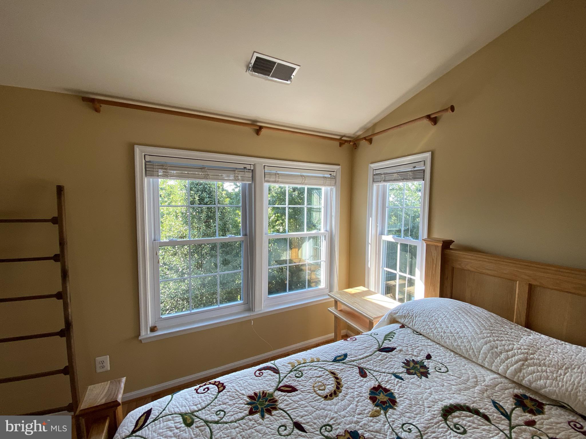 GUNSTON HILL - Residential