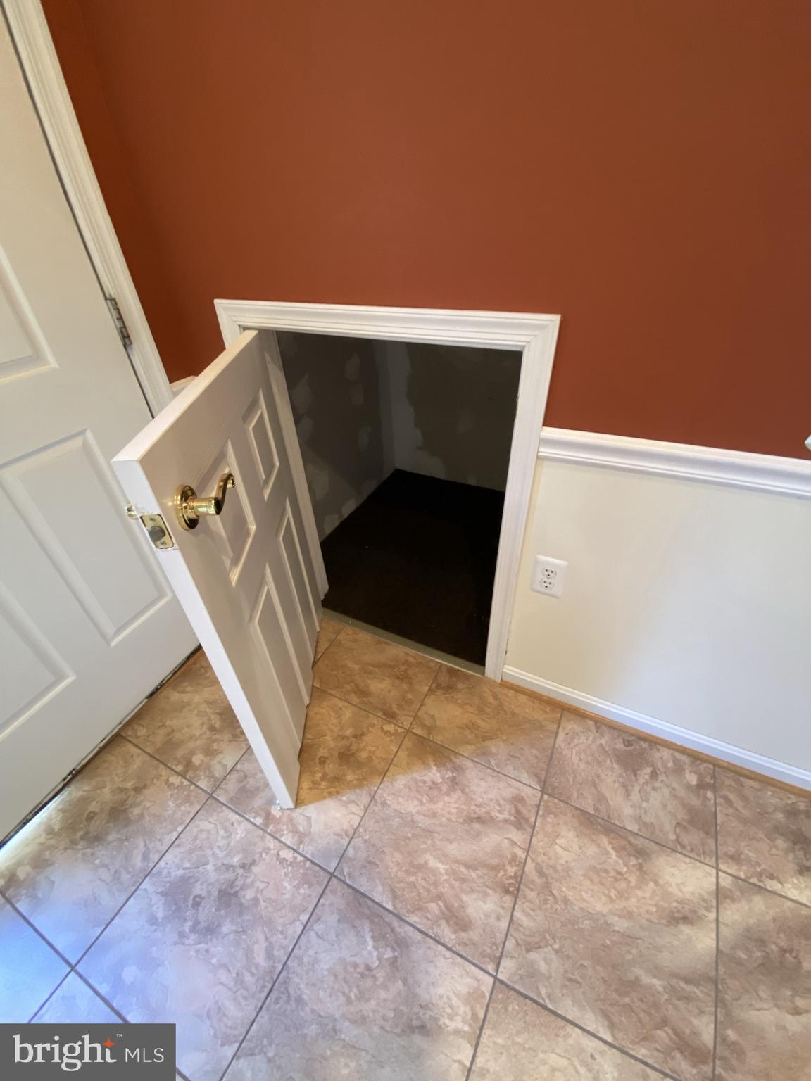 GUNSTON HILL - Residential