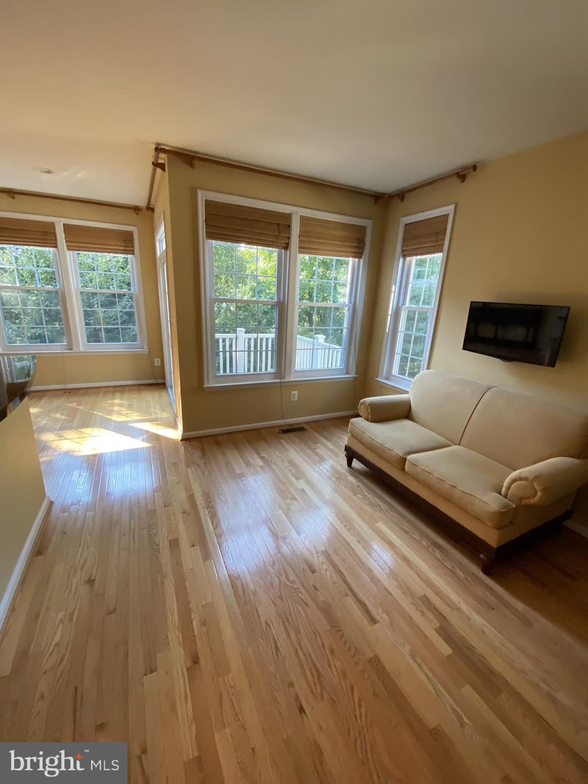 GUNSTON HILL - Residential