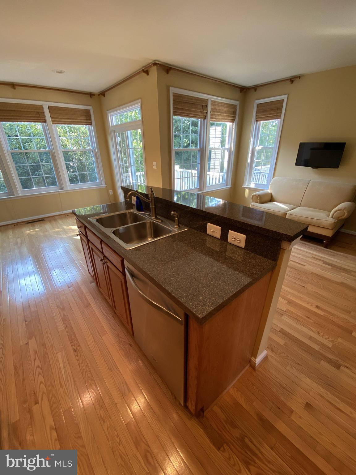 GUNSTON HILL - Residential