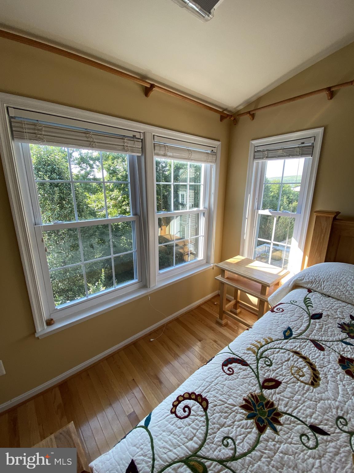 GUNSTON HILL - Residential