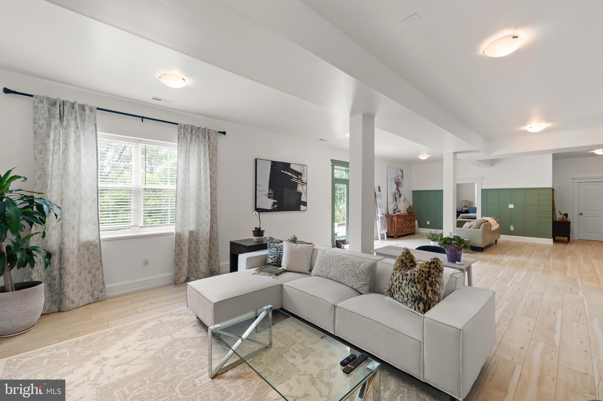 WINCHESTER CITY - Residential