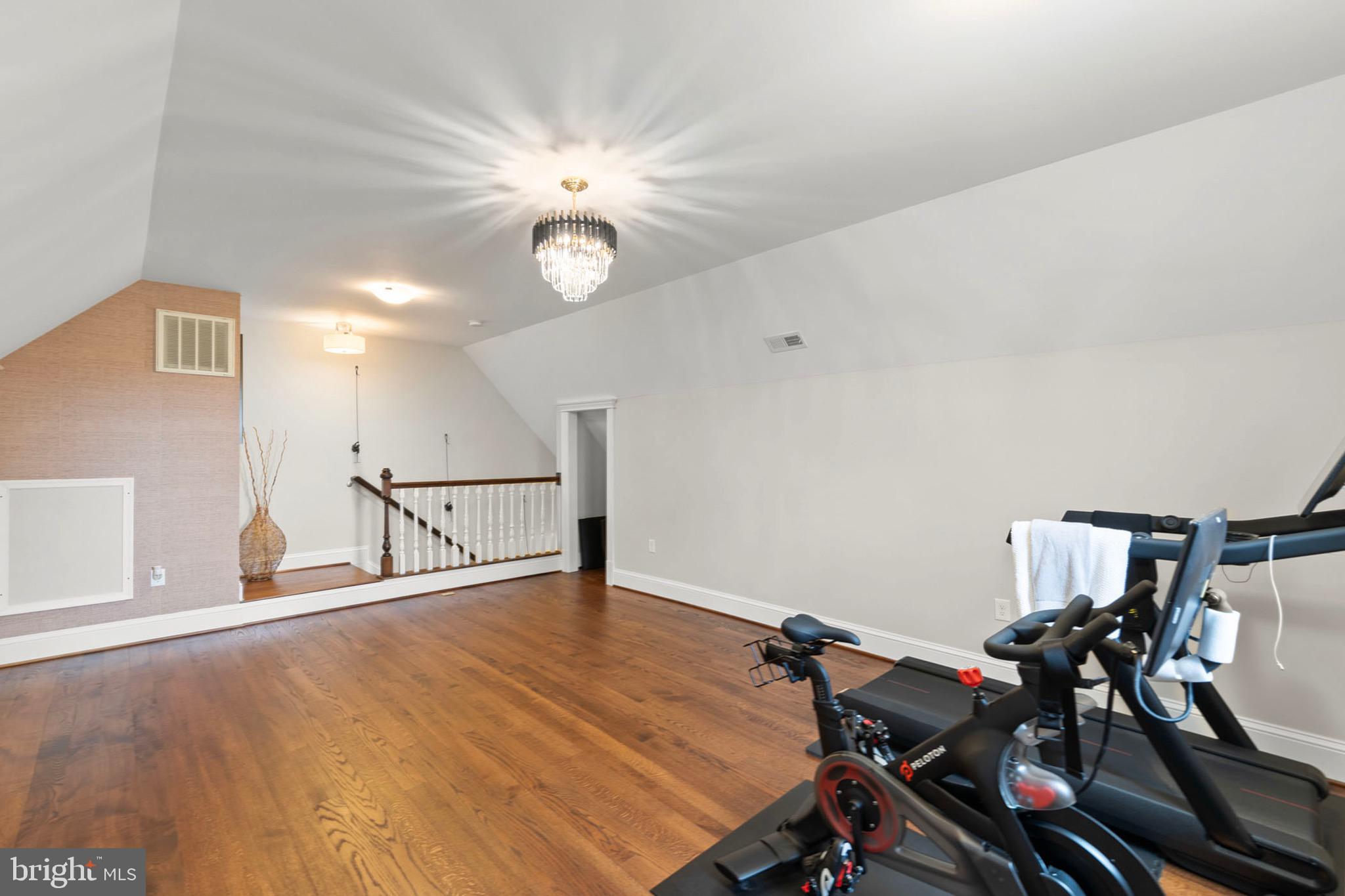 WINCHESTER CITY - Residential