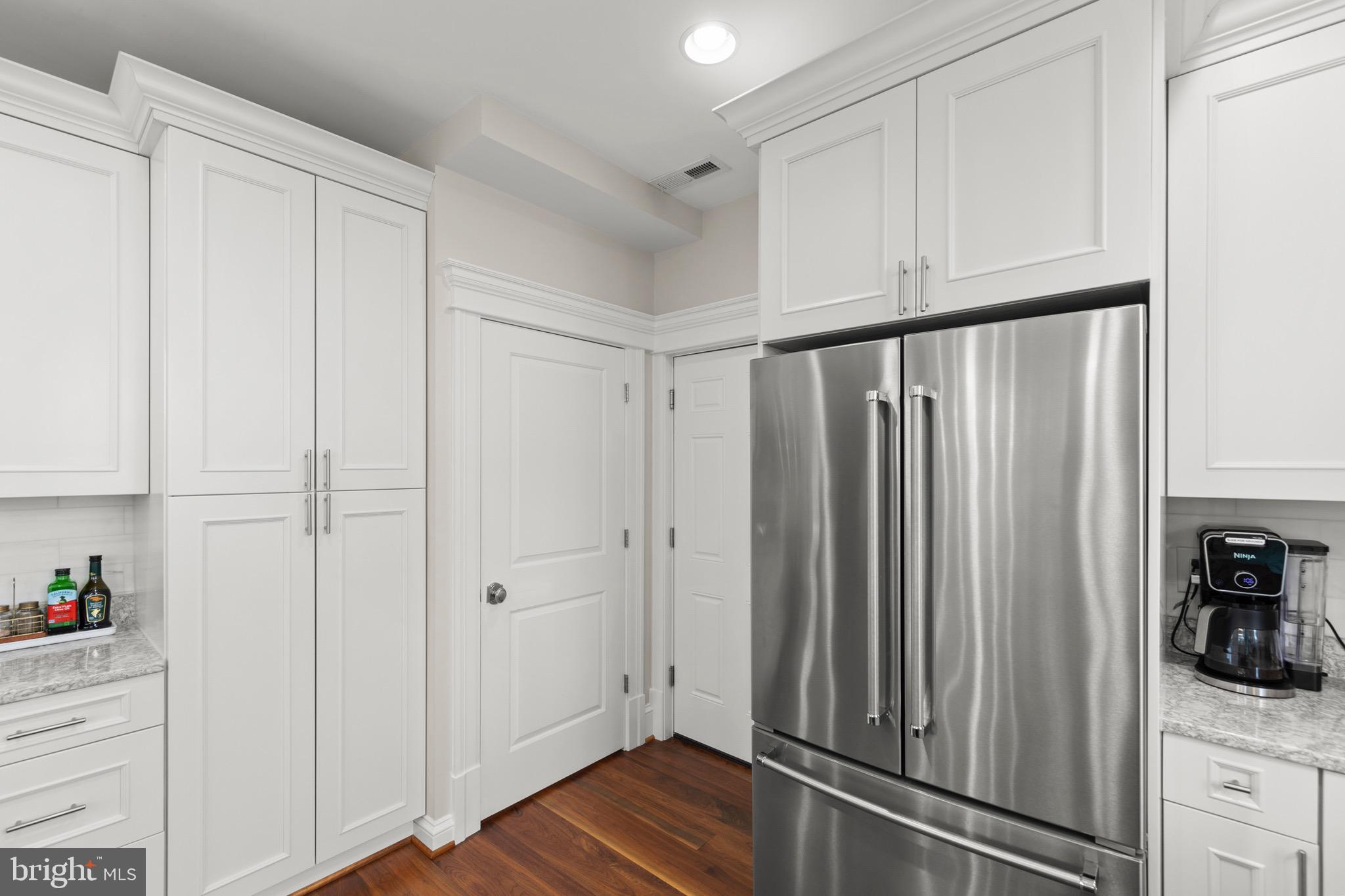 WINCHESTER CITY - Residential