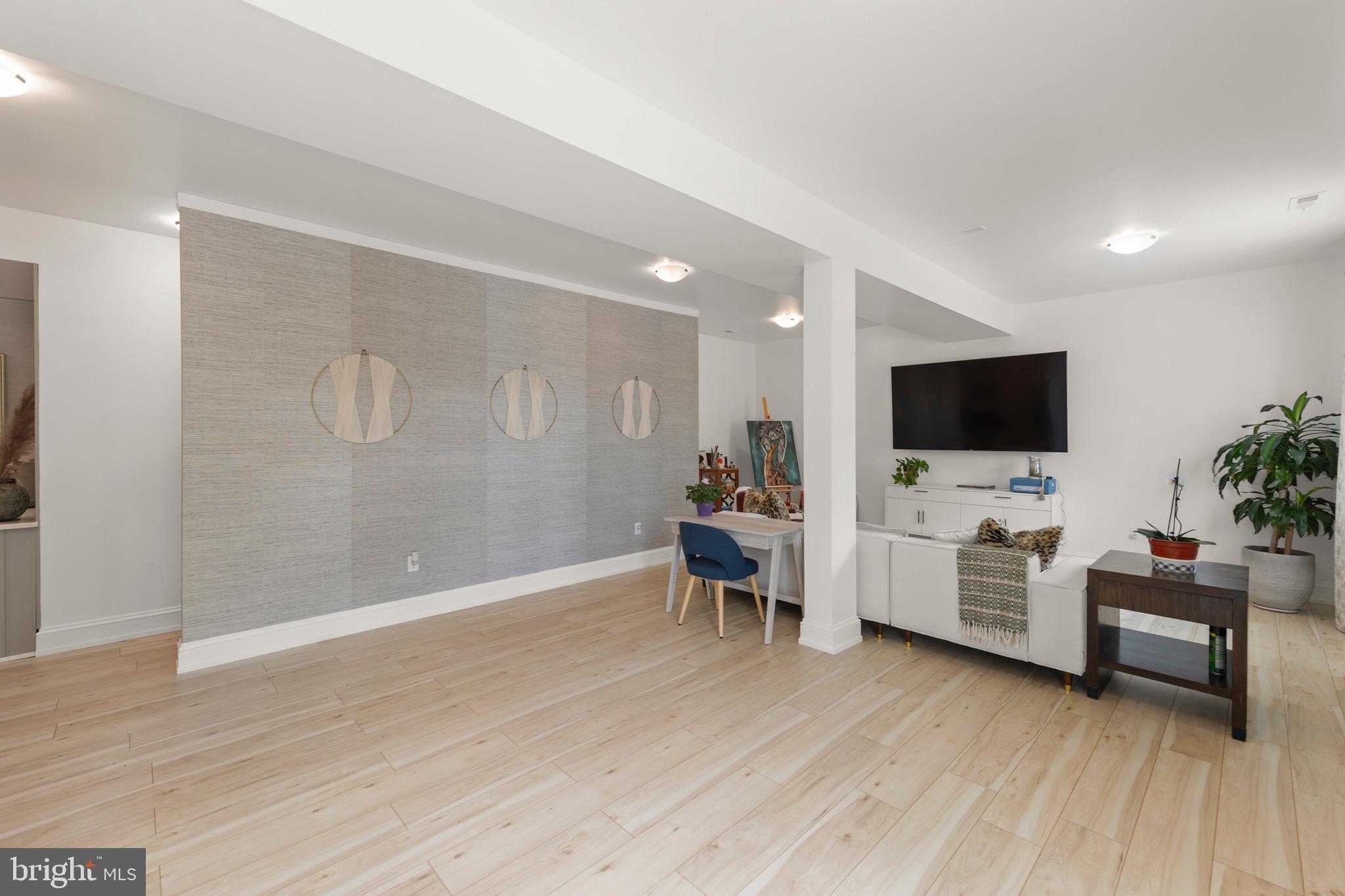 WINCHESTER CITY - Residential