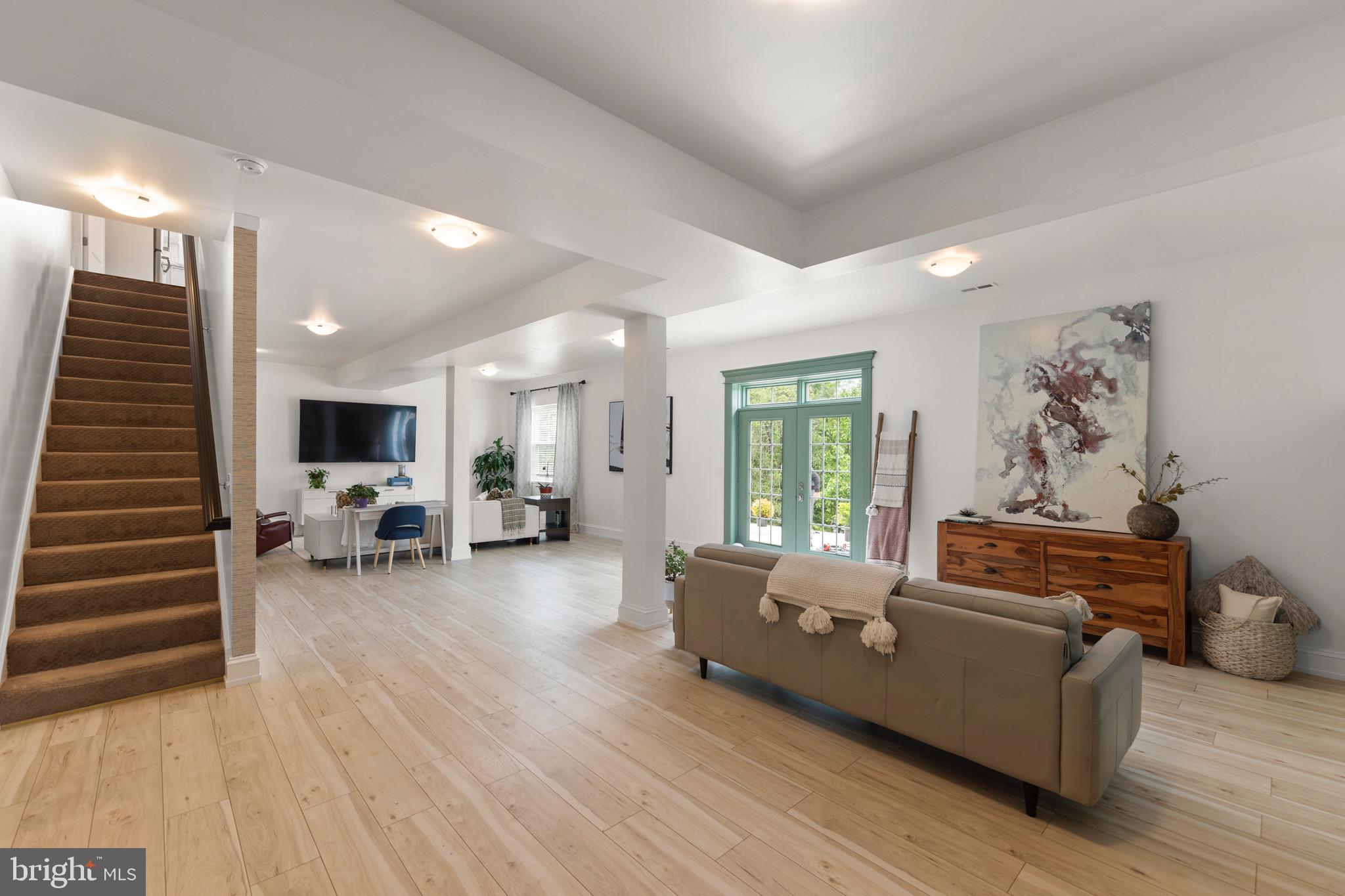 WINCHESTER CITY - Residential