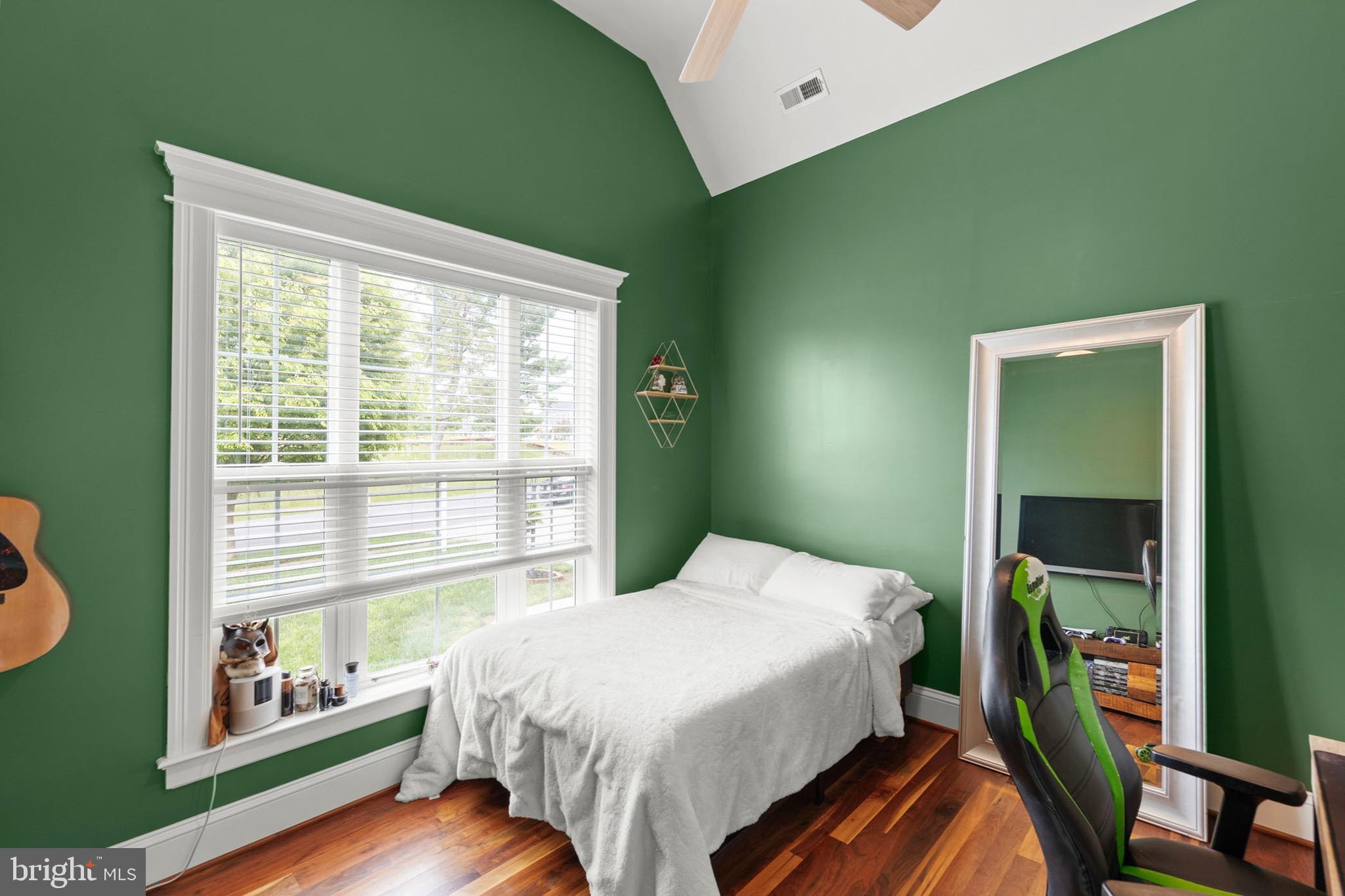 WINCHESTER CITY - Residential